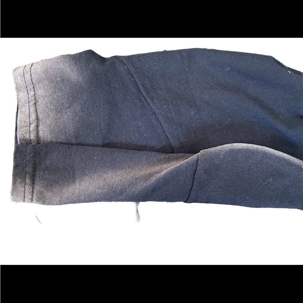 Aaliyah 90s Distressed Clouds Graphic Tee Size‎ Medium - Picture 4 of 7